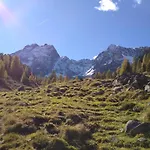 Haus Schoderbock アパート ザンクト・レオンハルト・イム・ピッツタール