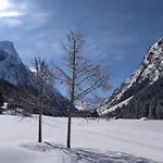 Haus Schoderböck Apartment St. Leonhard im Pitztal