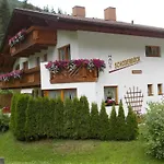 Haus Schoderböck * St. Leonhard im Pitztal