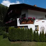 Haus Schoderbock Apartman