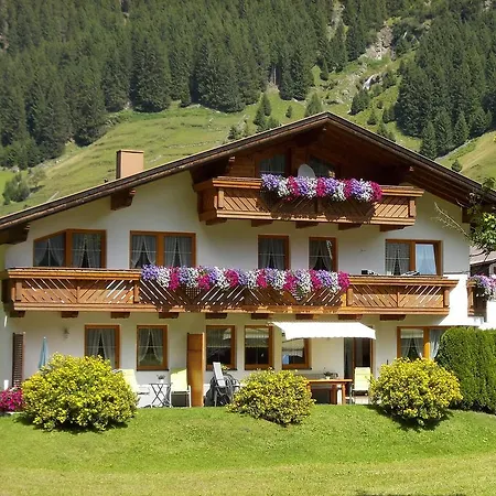 Apartament Haus Schoderbock St. Leonhard im Pitztal