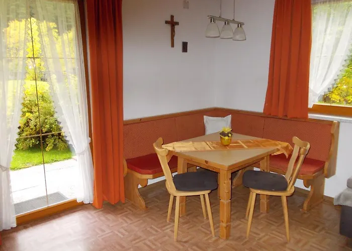 Haus Schoderbock * St. Leonhard im Pitztal